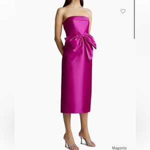 Zac Posen

Bow Satin Strapless Midi-Dress